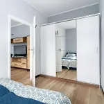 Comfortable One Bedroom Located Near The Old Market Square By Renters شقة