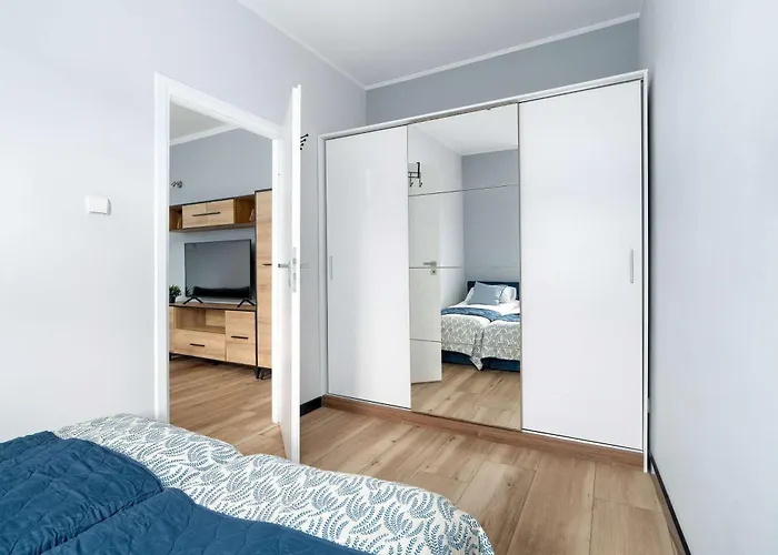 Comfortable One Bedroom Located Near The Old Market Square By Renters Апартаменты