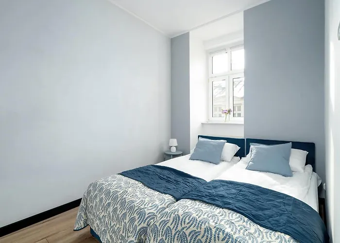 Comfortable One Bedroom Located Near The Old Market Square By Renters Познань