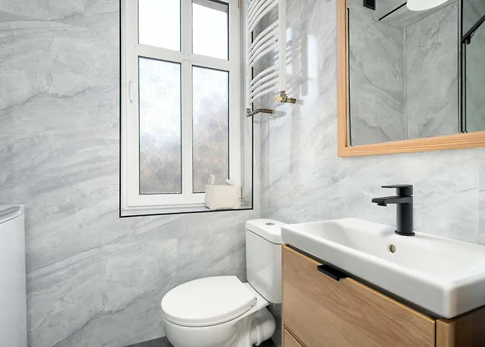 شقة Comfortable One Bedroom Located Near The Old Market Square By Renters *